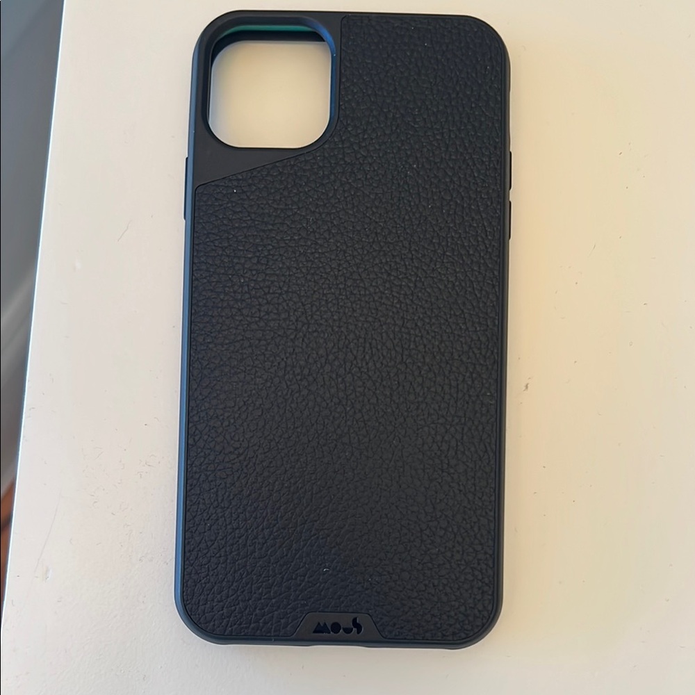 Mou Black Phone Case